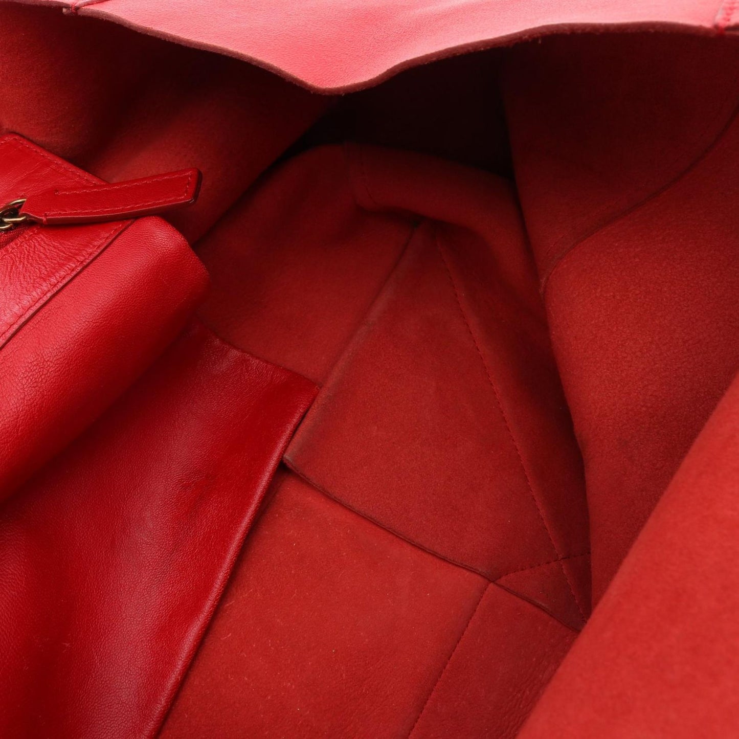 CELINE Horizontal Cabas Tote Bag in Red Leather - Timeless Elegance