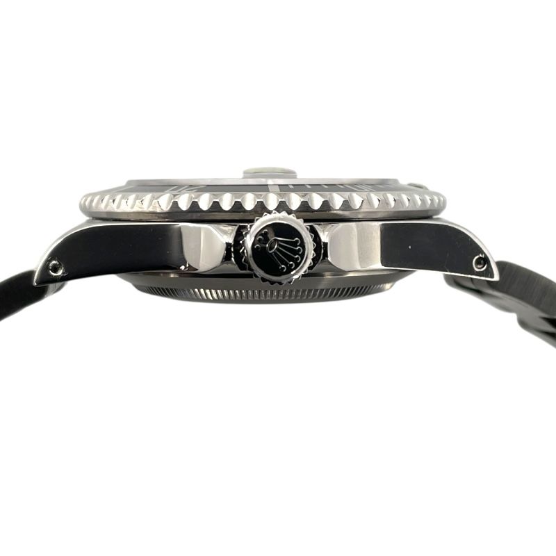 ROLEX Submariner 16610 Black SS Men's Watch - Timeless Elegance