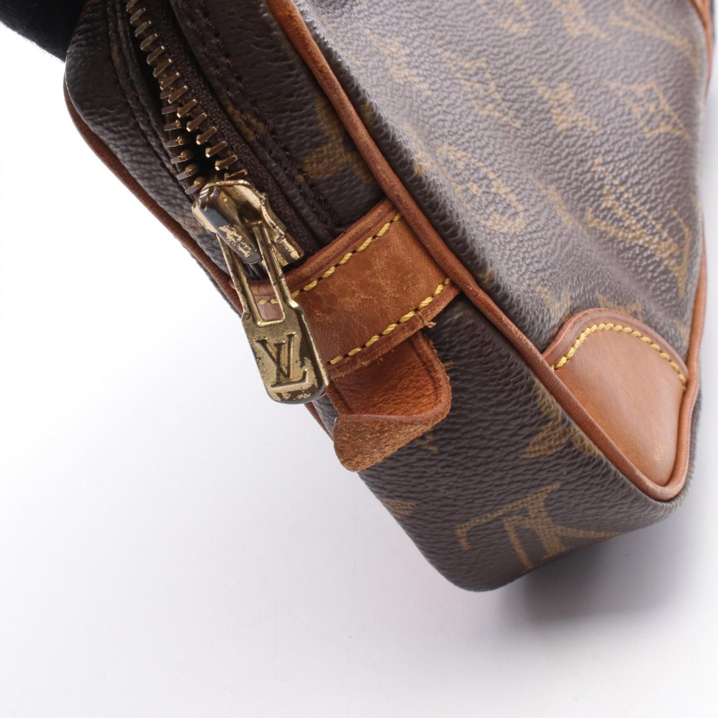 Louis Vuitton Monogram Marli Dragonne PM Clutch Bag - Timeless Elegance