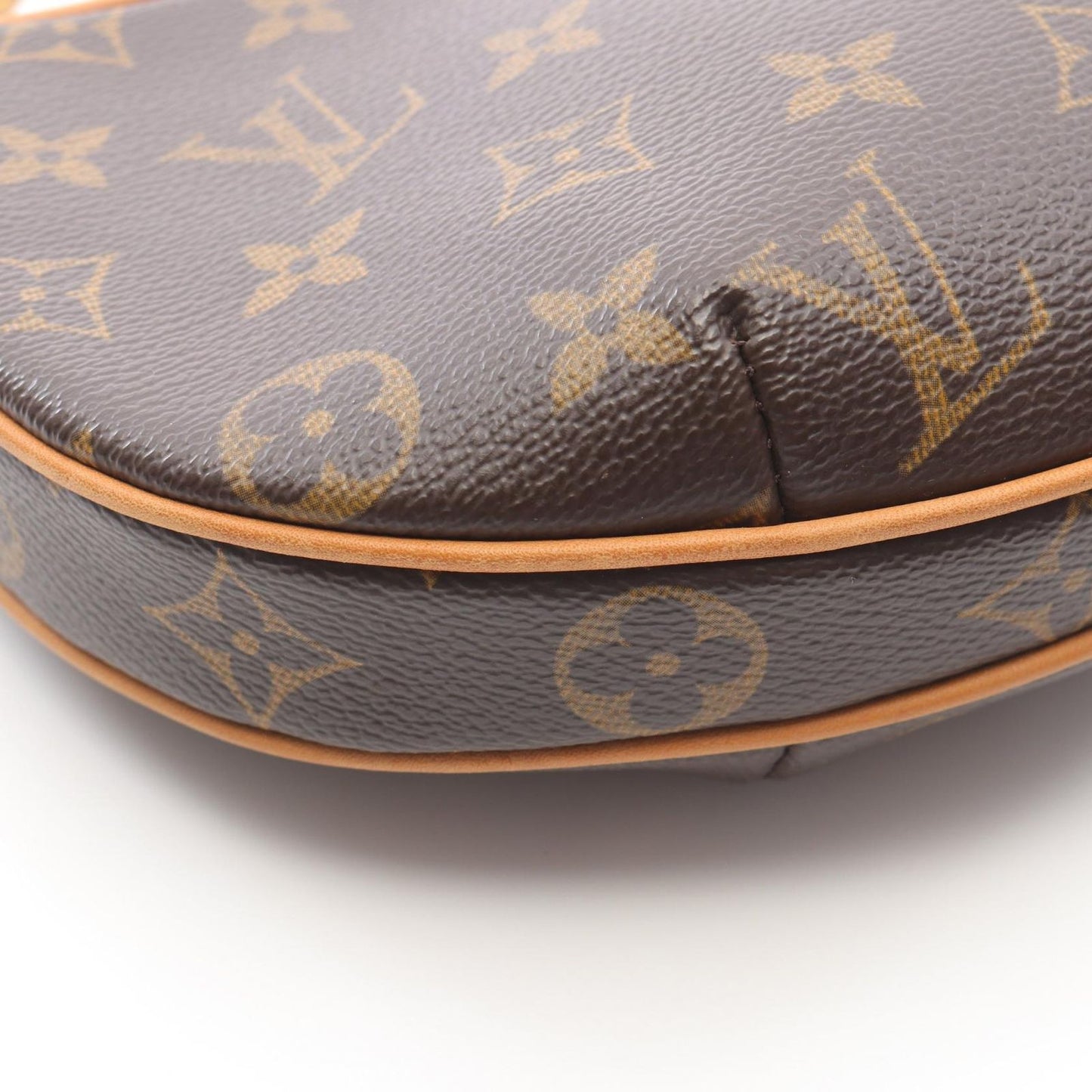 Louis Vuitton Monogram Croissant Shoulder Bag - Timeless Elegance
