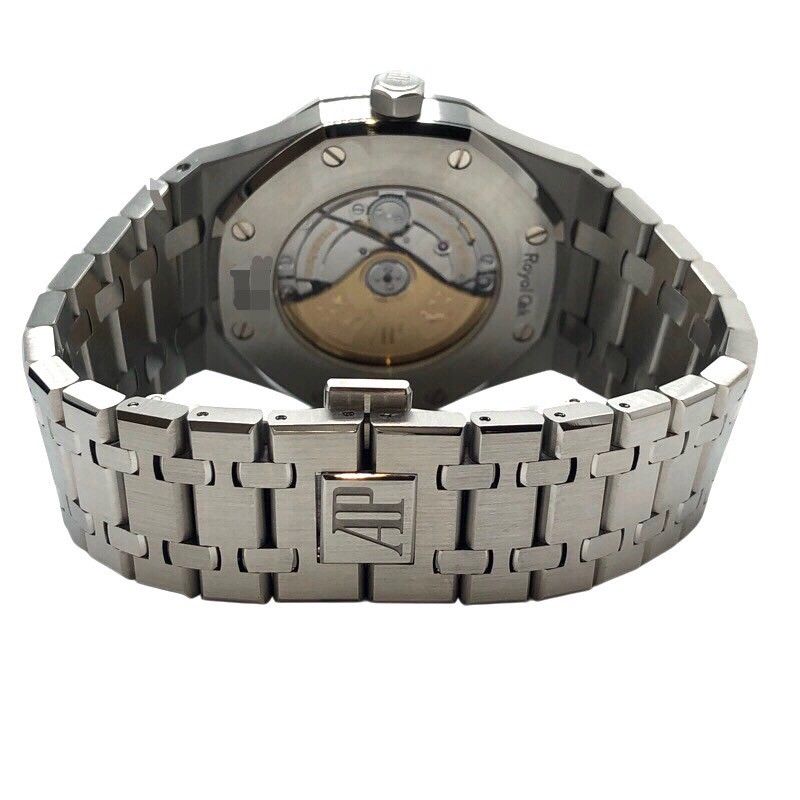 Audemars Piguet Royal Oak 15400ST - Iconic Luxury Timepiece