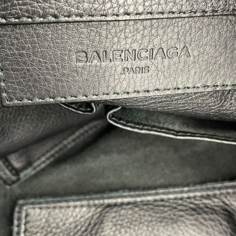 Balenciaga The Paper A4 Zip Around Tote Bag - Black Leather
