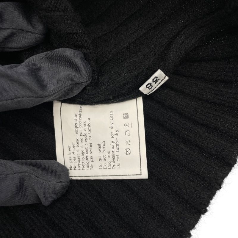 CHANEL Vintage Camellia Cashmere Knit Sweater - Black