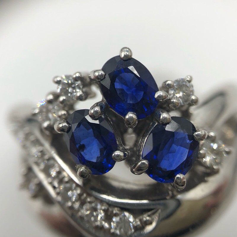TASAKI Platinum Ring with Sapphire and Diamond - Exquisite Craftsmanship