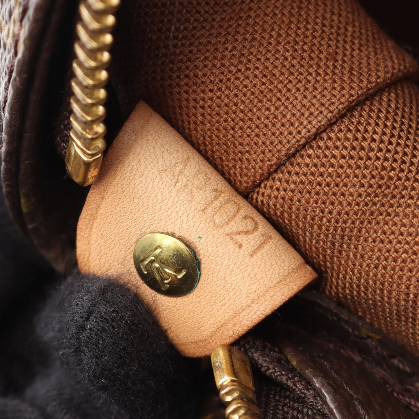 Louis Vuitton Cabas Mezzo Tote Bag - Timeless Elegance in Brown