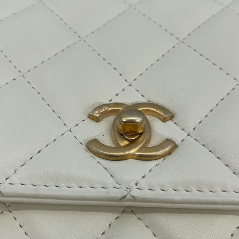 CHANEL Matelassé Coco Ball Chain Wallet - White & Gold Hardware