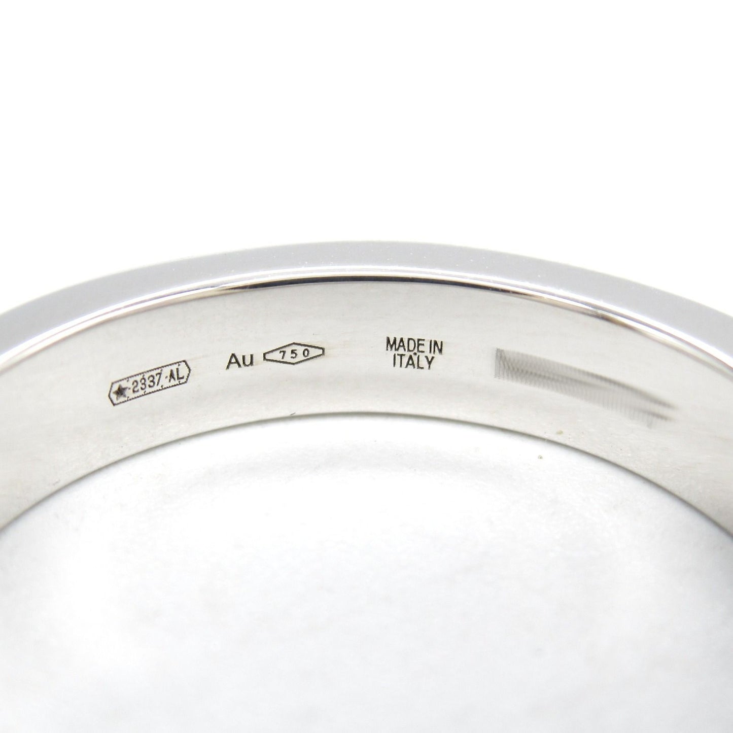 BVLGARI B-zero1 Ring in K18WG with Diamonds - Timeless Elegance