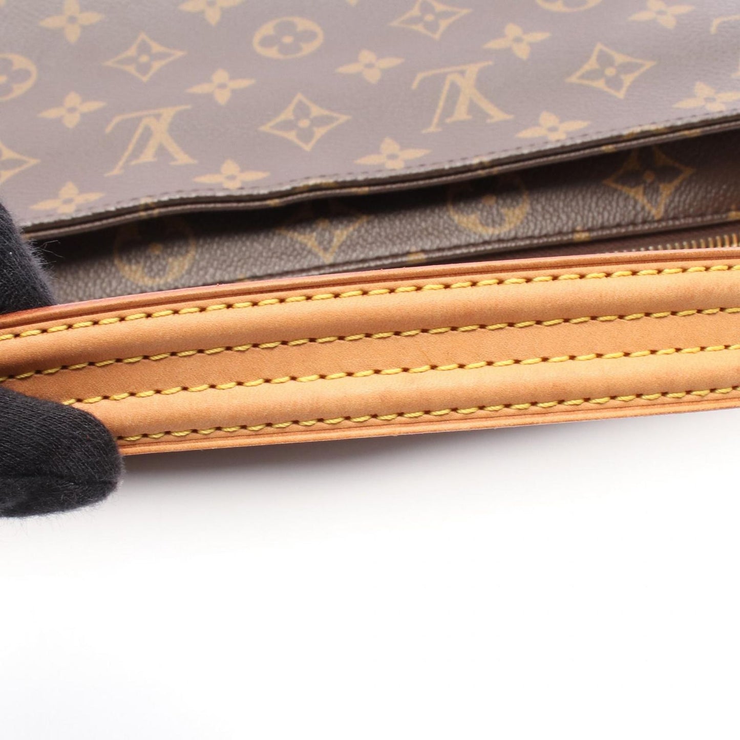 Louis Vuitton Viva Cite MM Shoulder Bag - Timeless Elegance