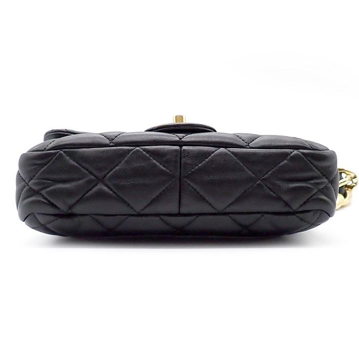 Chanel Black Lambskin Shoulder Bag with Gold Hardware - Timeless Elegance