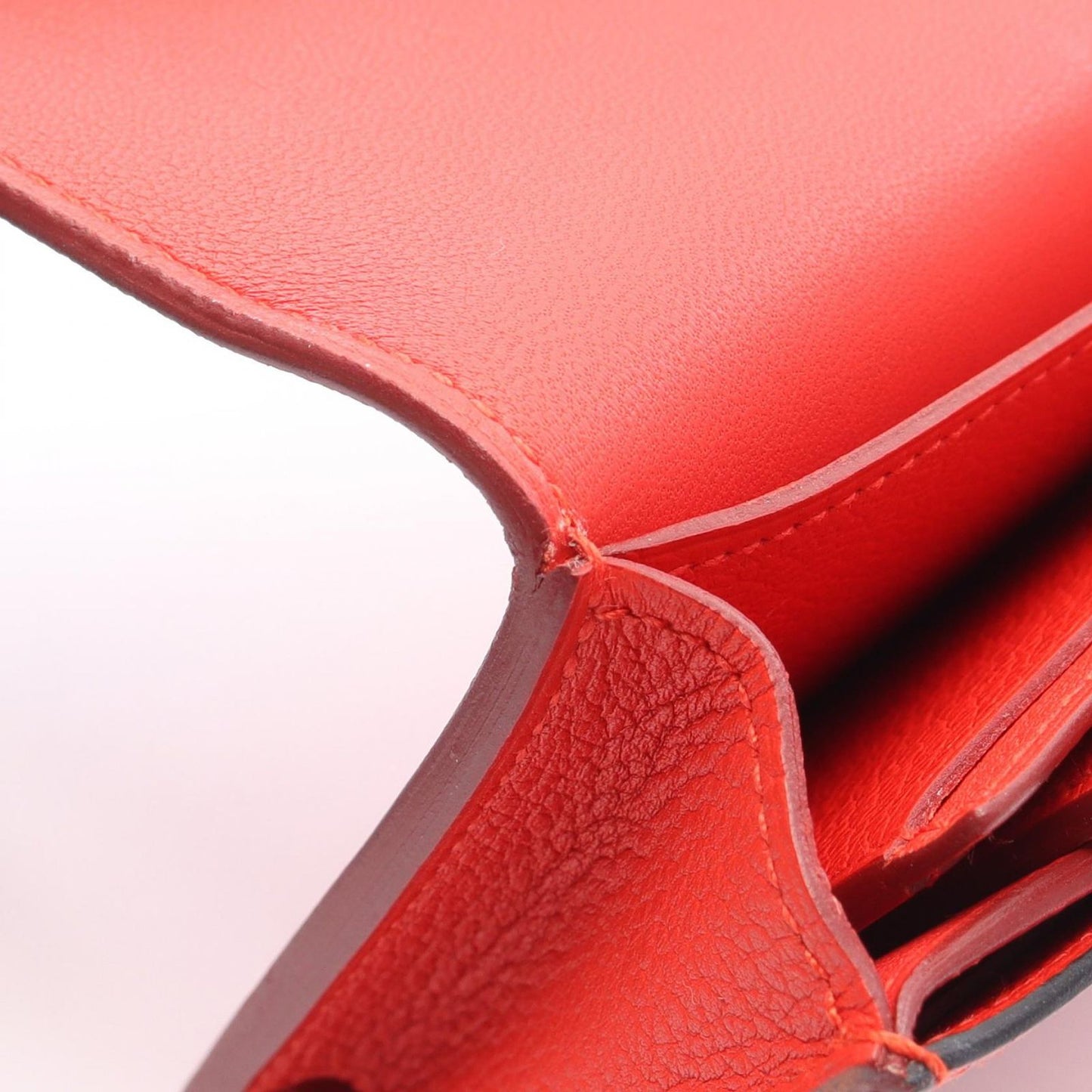 HERMES Passant Long Wallet in Red Leather - Exquisite Craftsmanship