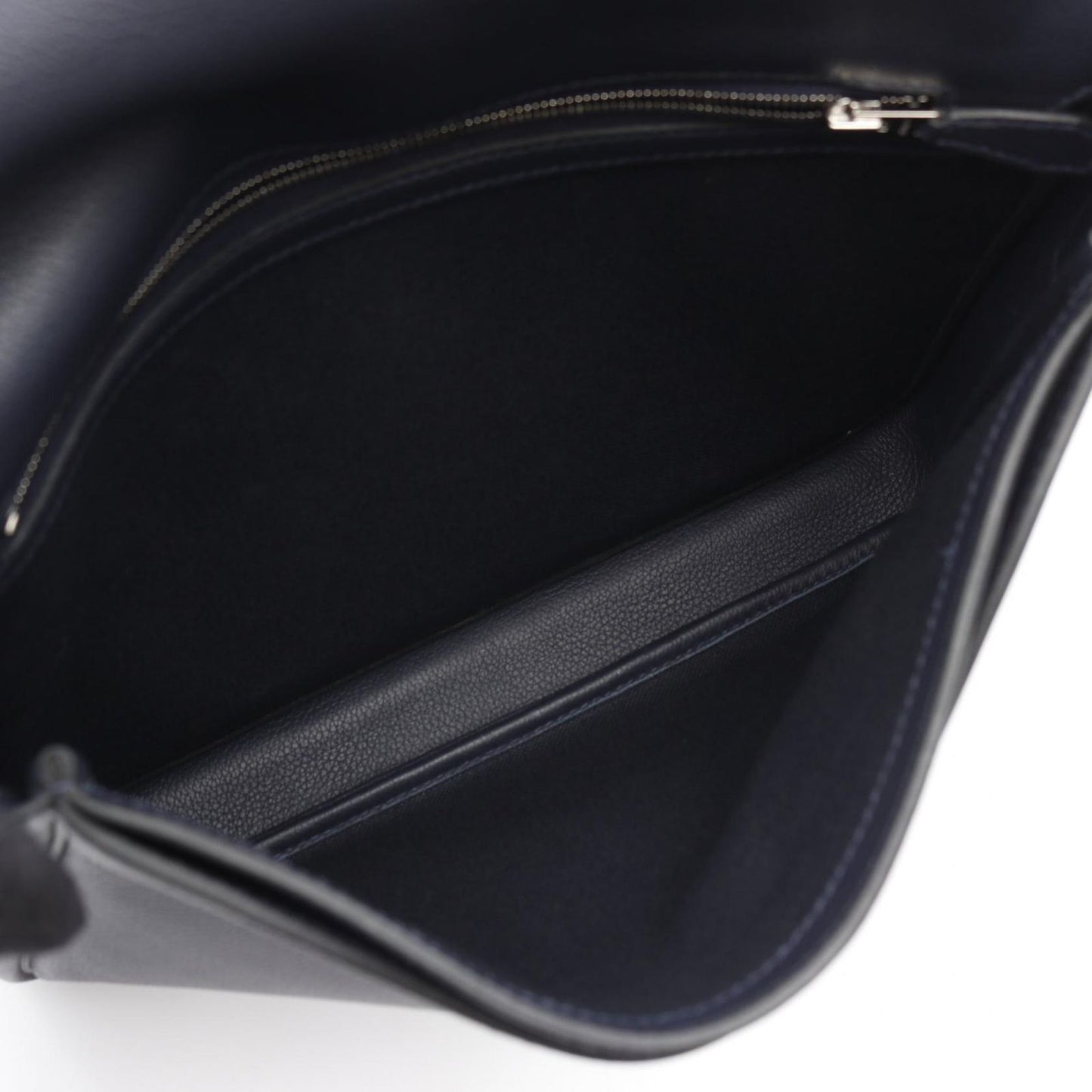 HERMES Steve Light Junior Shoulder Bag in Navy Blue - Exquisite Craftsmanship