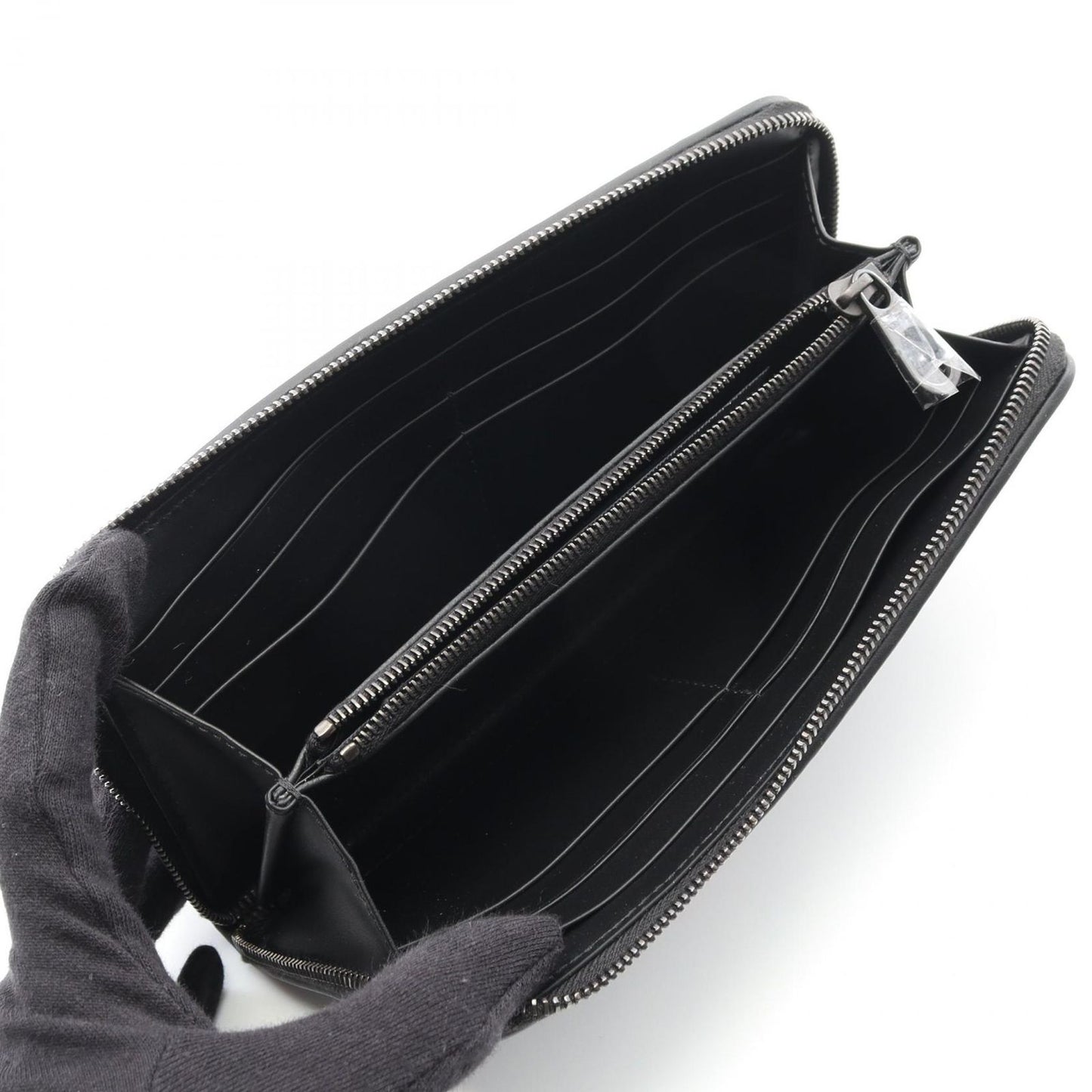 Bottega Veneta Intrecciato Leather Round Wallet in Black