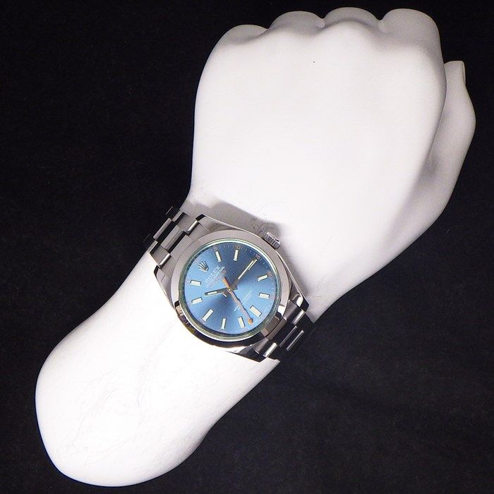 Rolex Oyster Perpetual Milgauss 116400GV Z Blue Dial - Exceptional Craftsmanship
