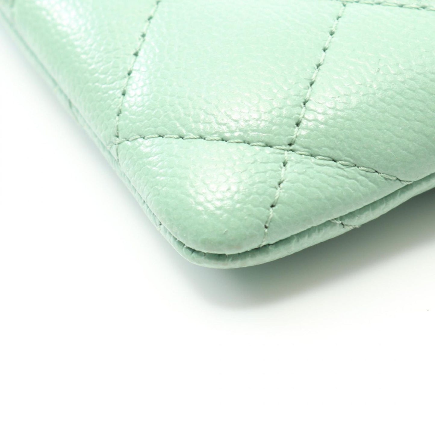 CHANEL Matelassé Coin Case in Mint Green - Exquisite Craftsmanship