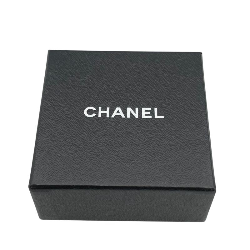CHANEL Gripoix Brooch in Gold and Multicolor Stones