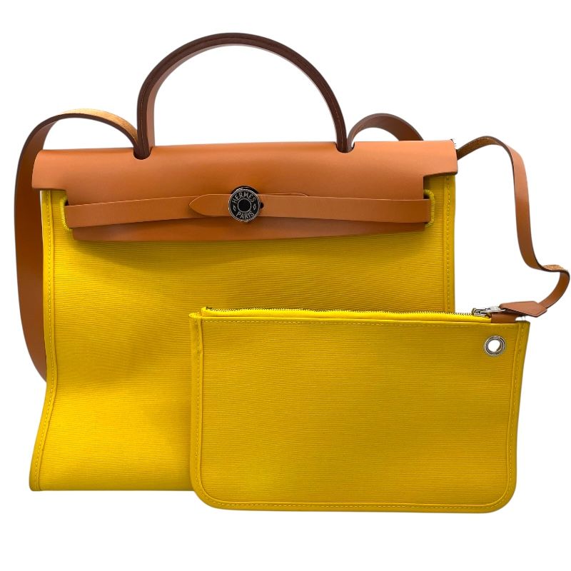 HERMES Émile Zip Bag PM in Lime with Silver Hardware - Exquisite Craftsmanship