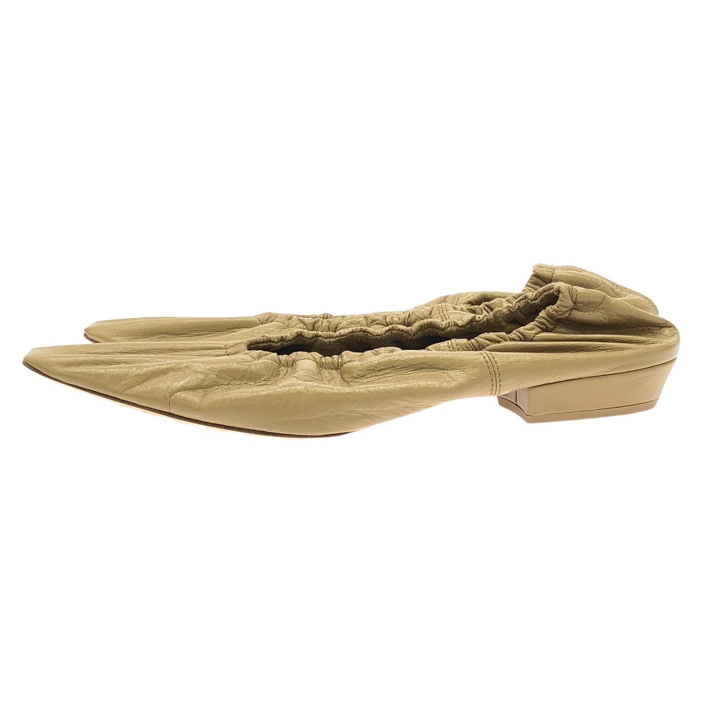 BOTTEGA VENETA Beige Leather Pumps - Timeless Elegance