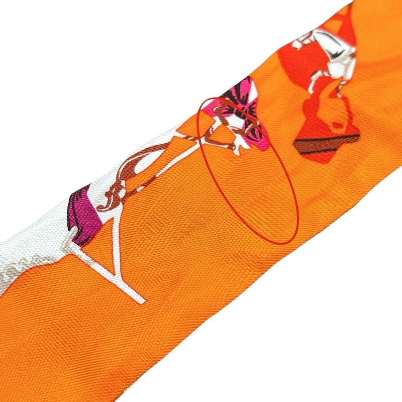 HERMES Tout en carre Twilly Scarf in Orange Silk - Exquisite Luxury