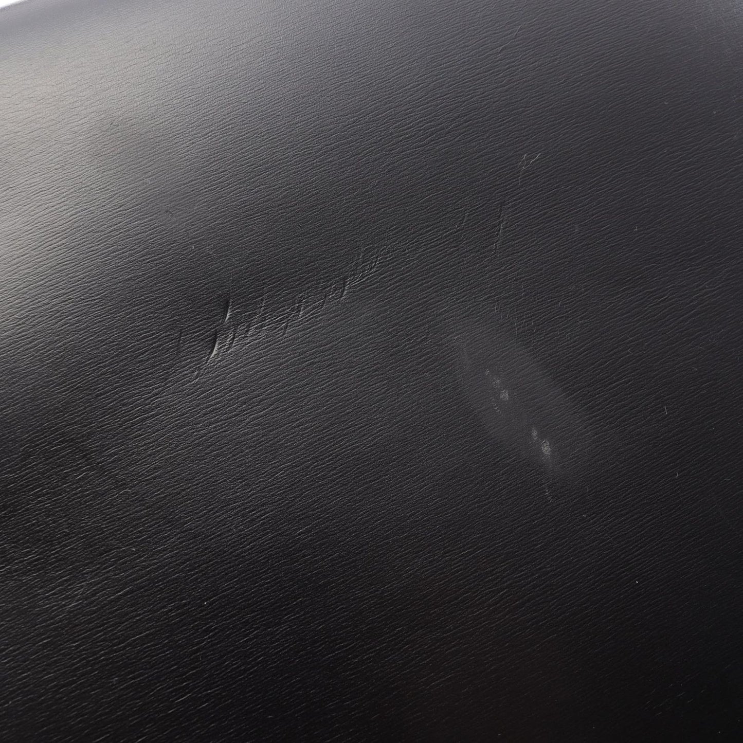 HERMES Kelly 28 Handbag in Black Box Calf Leather