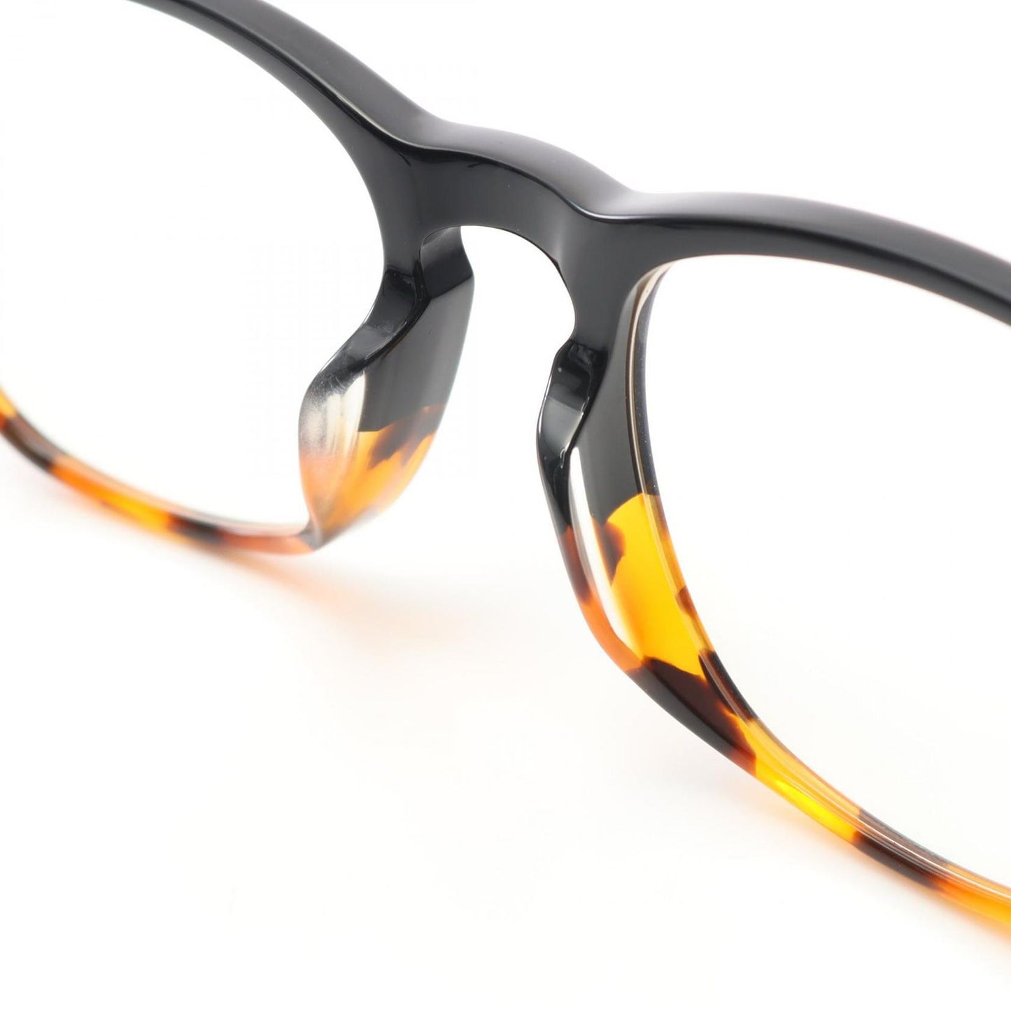 TOM FORD TF5625 Unisex Eyewear - Timeless Elegance
