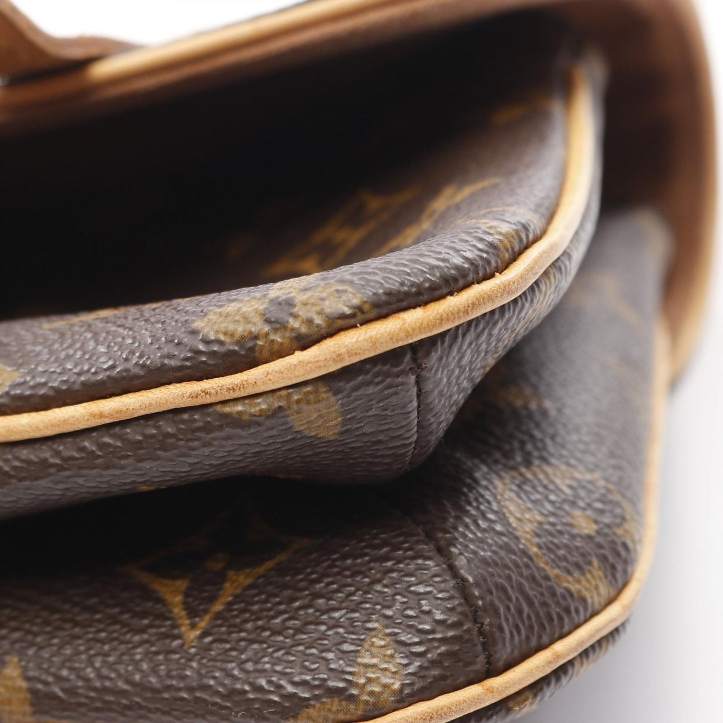 Louis Vuitton Marelle Shoulder Bag - Timeless Elegance in Brown