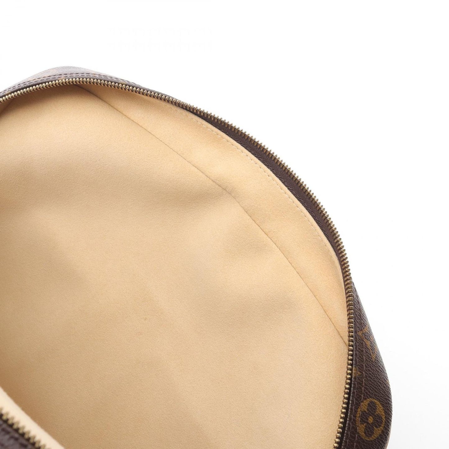 Louis Vuitton Manhattan GM Monogram Handbag - Timeless Elegance