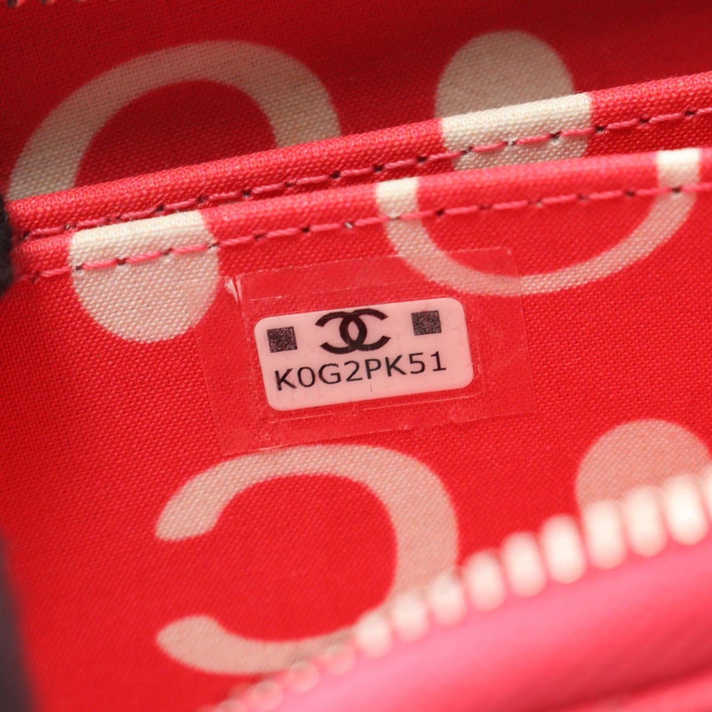 CHANEL Matelassé Coin Case in Shocking Pink - Exquisite Craftsmanship