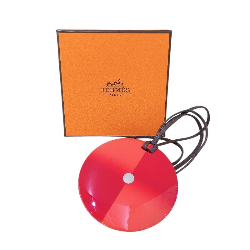 HERMES Minimal City Pendant Necklace in Red/Orange Buffalo Horn