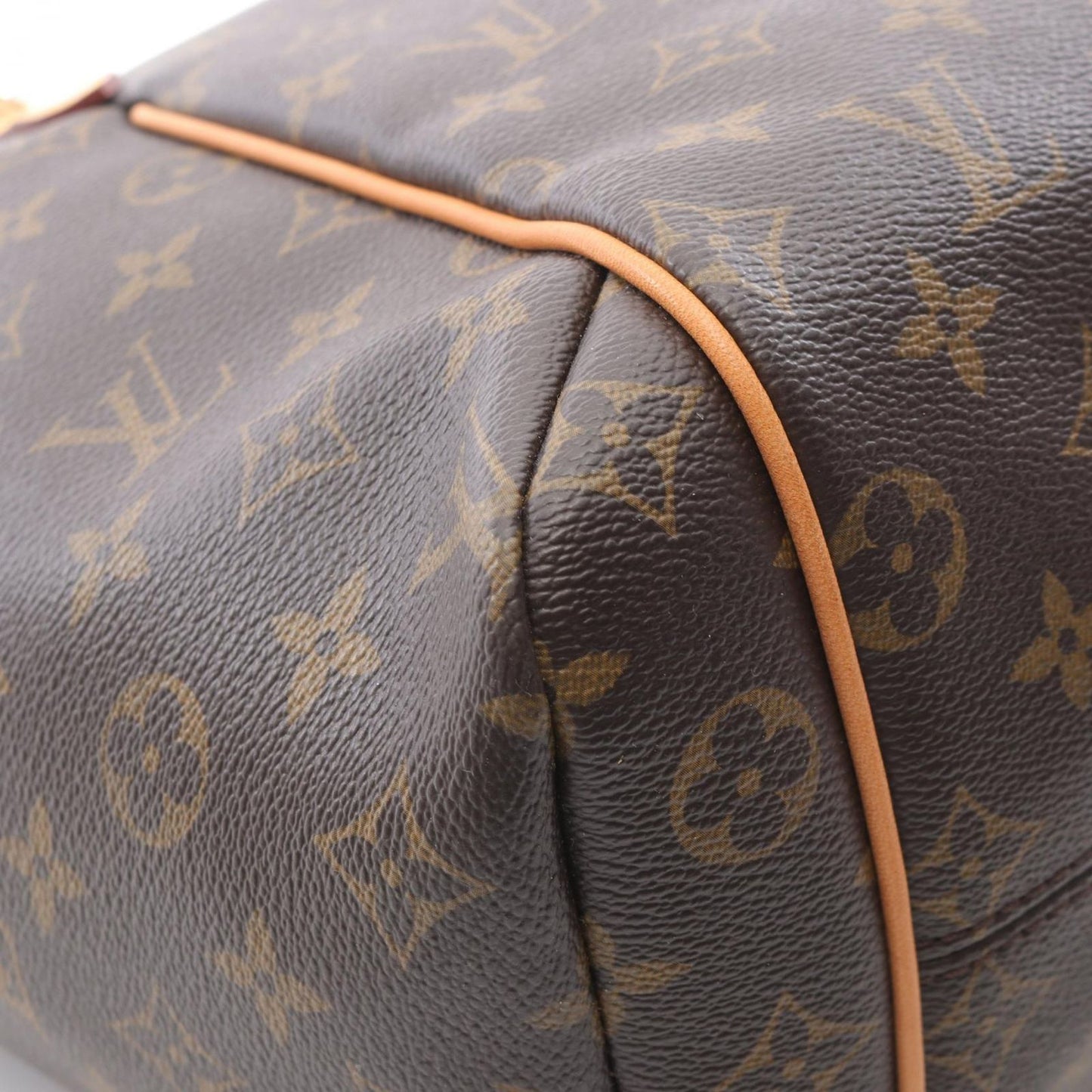 Louis Vuitton Totally MM Monogram Tote Bag - Timeless Elegance
