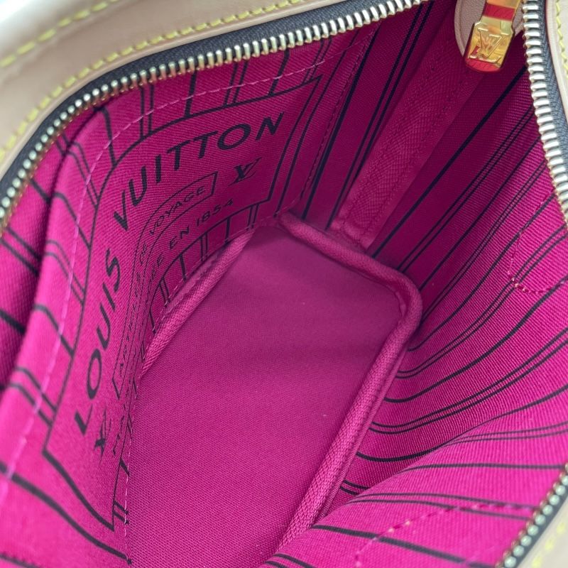 Louis Vuitton Neverfull BB in Brown/Rose Peony Monogram Canvas