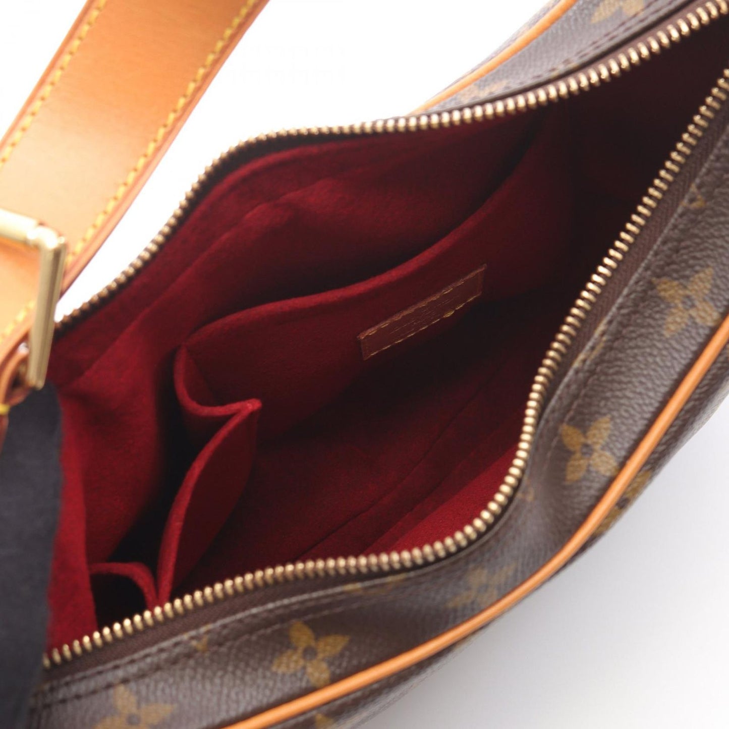 Louis Vuitton Croissant MM Shoulder Bag - Timeless Elegance