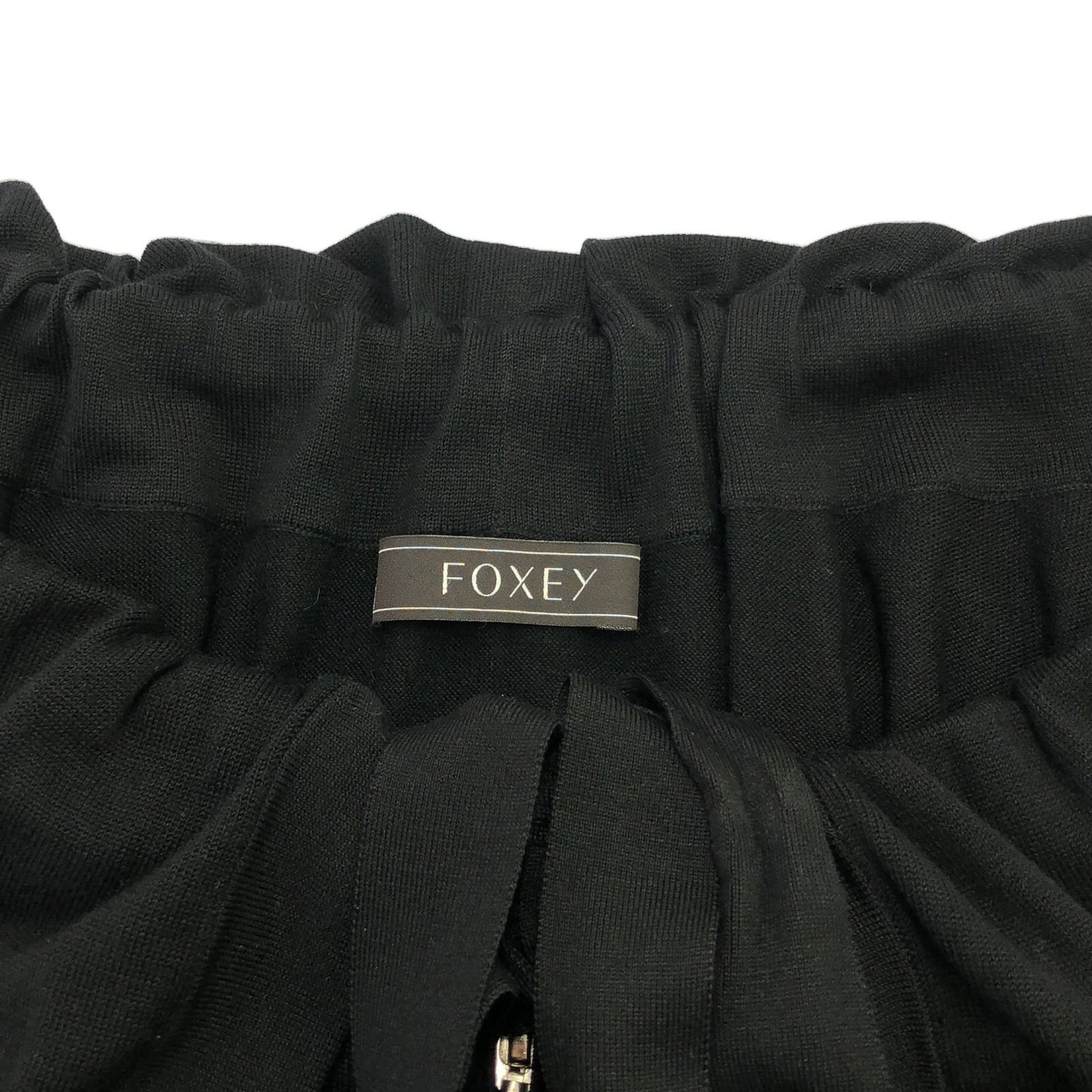 FOXEY Black Silk Zip-Up Long Cardigan - Elegant Luxury Layering