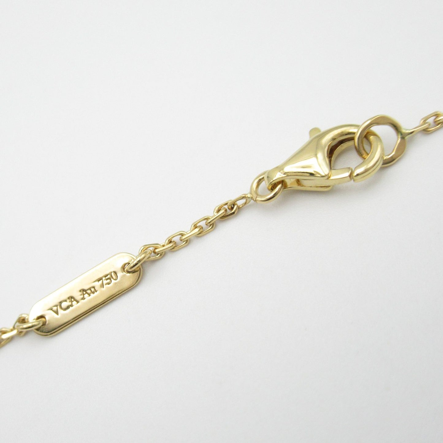 Van Cleef & Arpels Vintage Alhambra Onyx Necklace in Yellow Gold