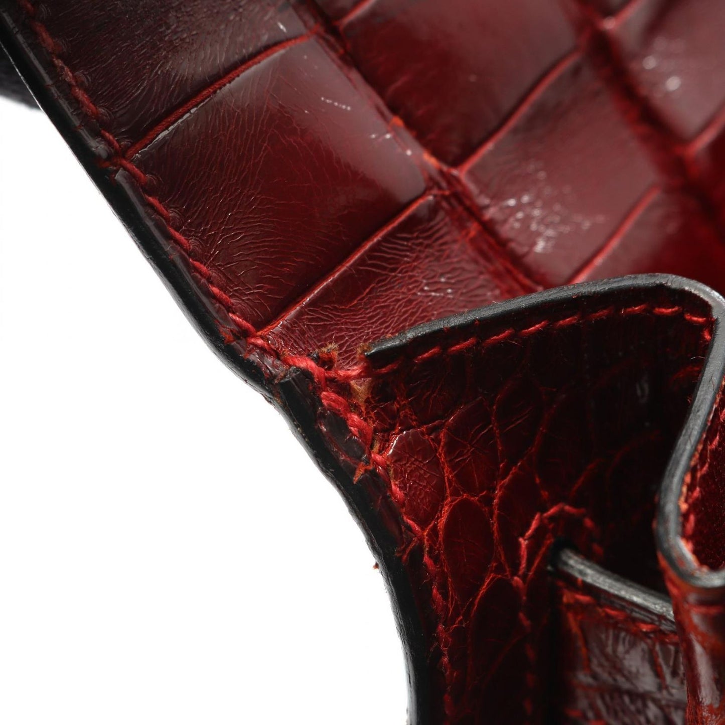 HERMES Kelly 32 Handbag in Blaze - Timeless Elegance