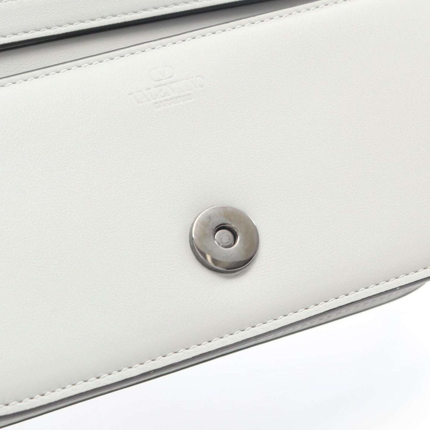 Valentino V Logo Handbag in Gray Leather - Exquisite Craftsmanship