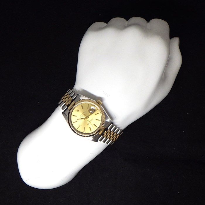 Rolex Datejust 16233 Champagne Dial - Timeless Elegance