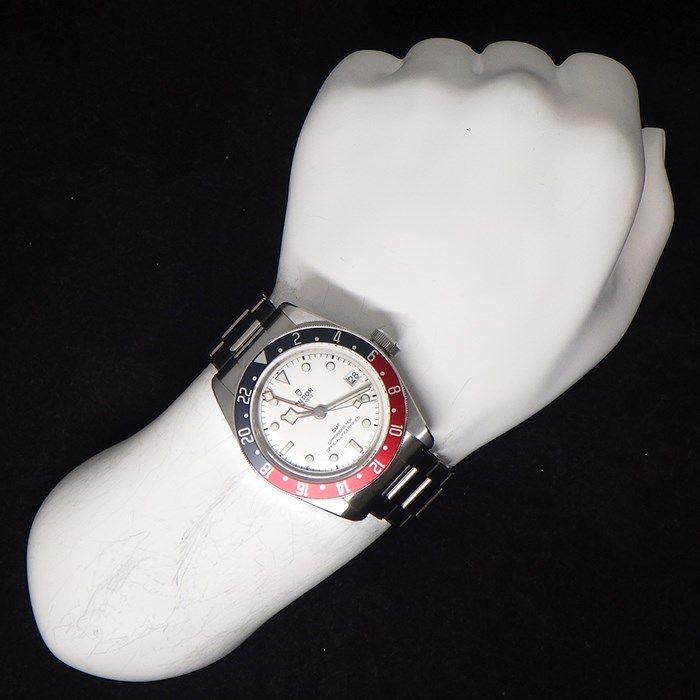 TUDOR Black Bay GMT M79830RB-0010 - Exquisite Timepiece
