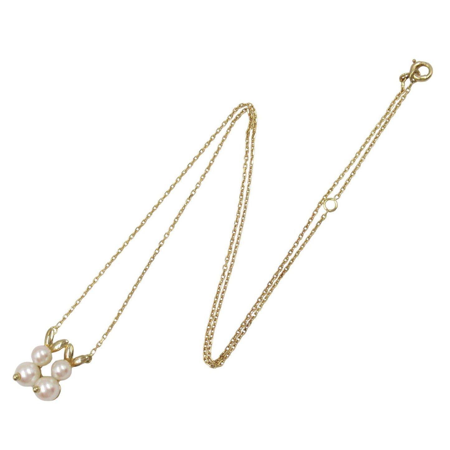 Van Cleef & Arpels Pearl Necklace in 18K Yellow Gold