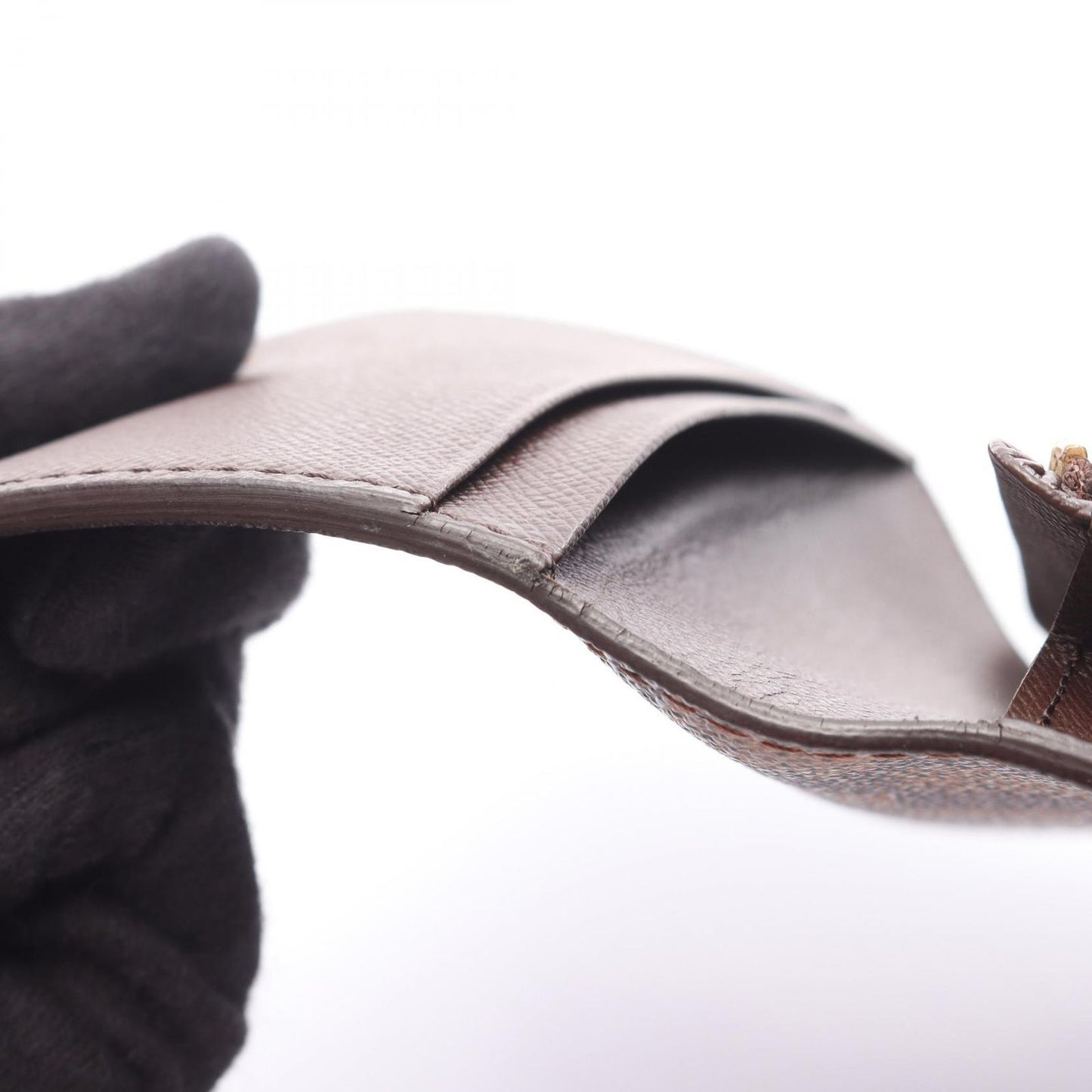 Louis Vuitton Damier Ebene Portefeuille Trésor Wallet - Exquisite Craftsmanship