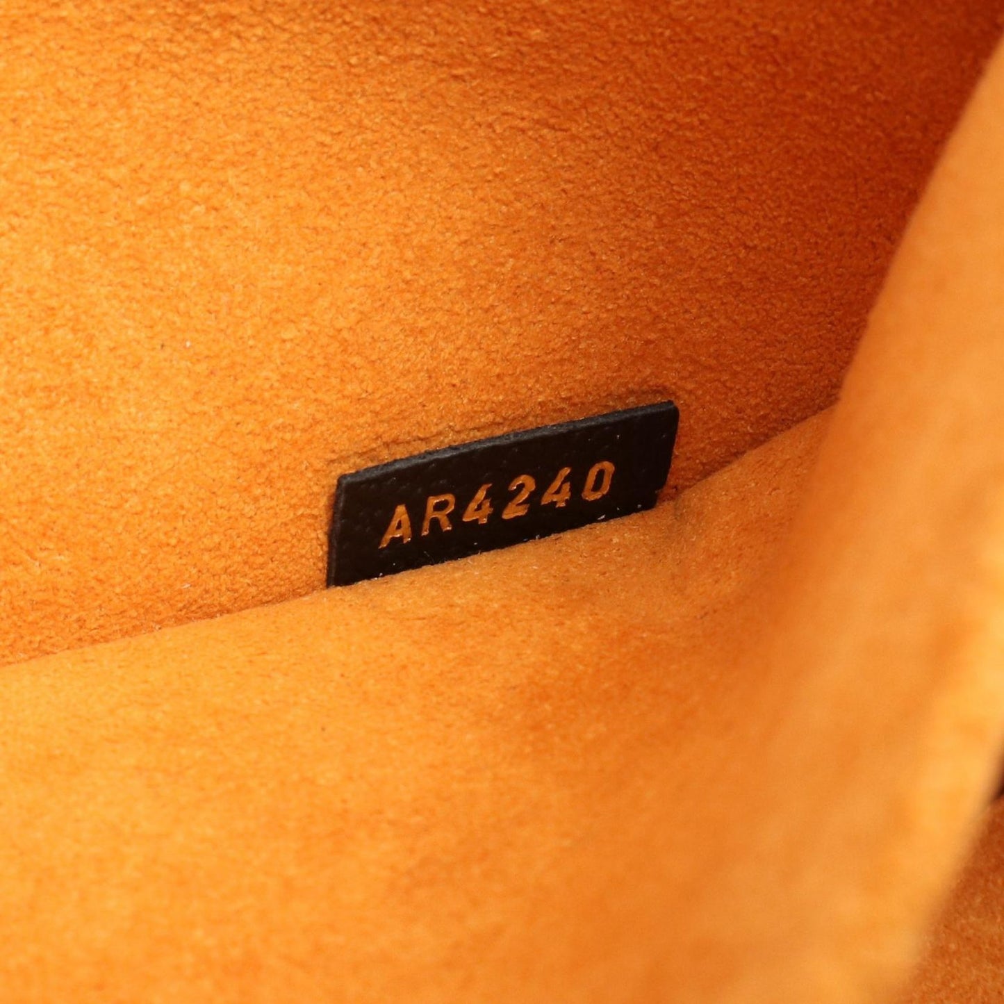 Louis Vuitton Neo Alma BB Handbag in Noir - Timeless Elegance