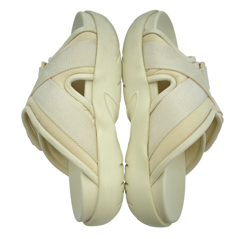 Bottega Veneta Cream Leather Sandals for Women - Size 36