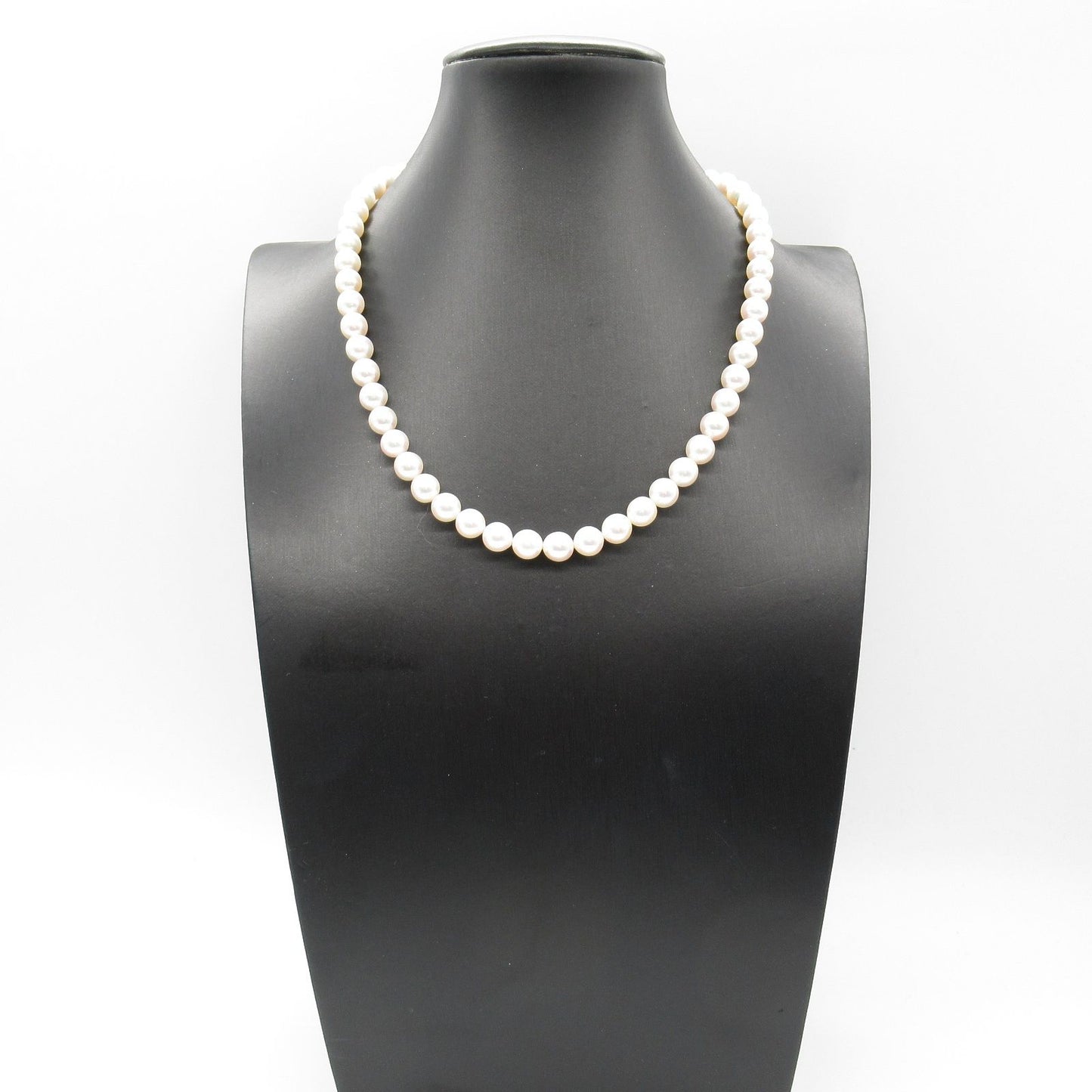 Elegant Pearl Necklace in Silver925 - Timeless Luxury