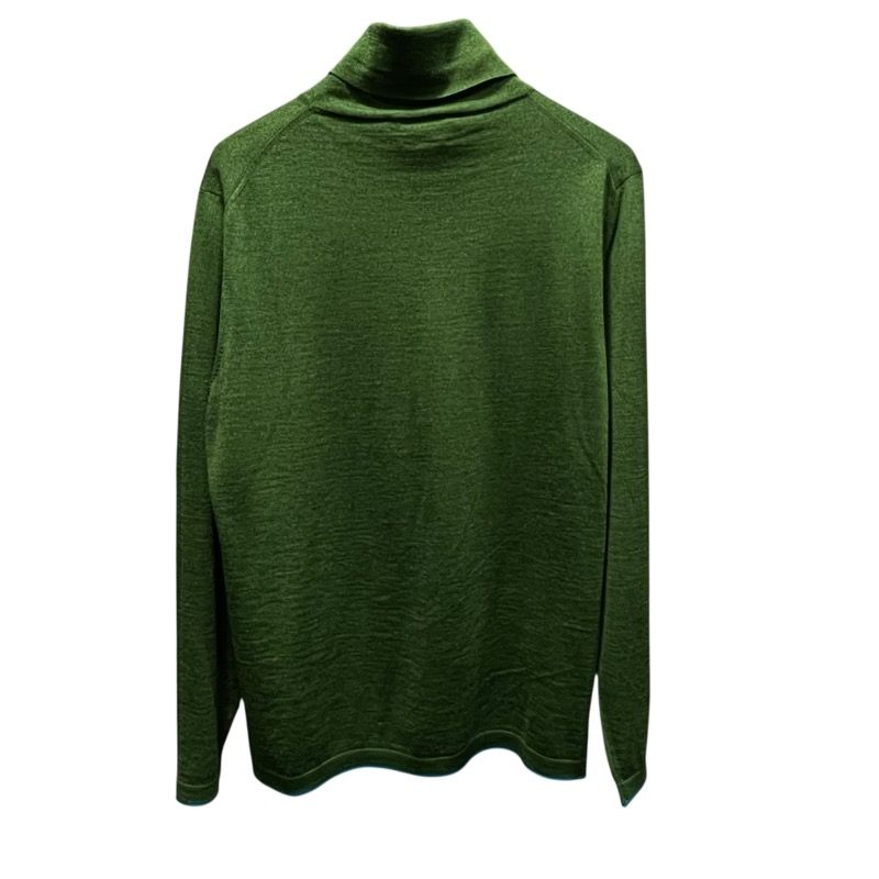 HERMES Green Silk Turtleneck Sweater - Exquisite Craftsmanship