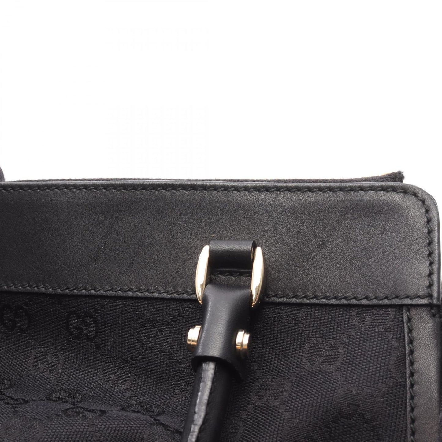 GUCCI GG Canvas Shoulder Bag - Timeless Elegance in Black
