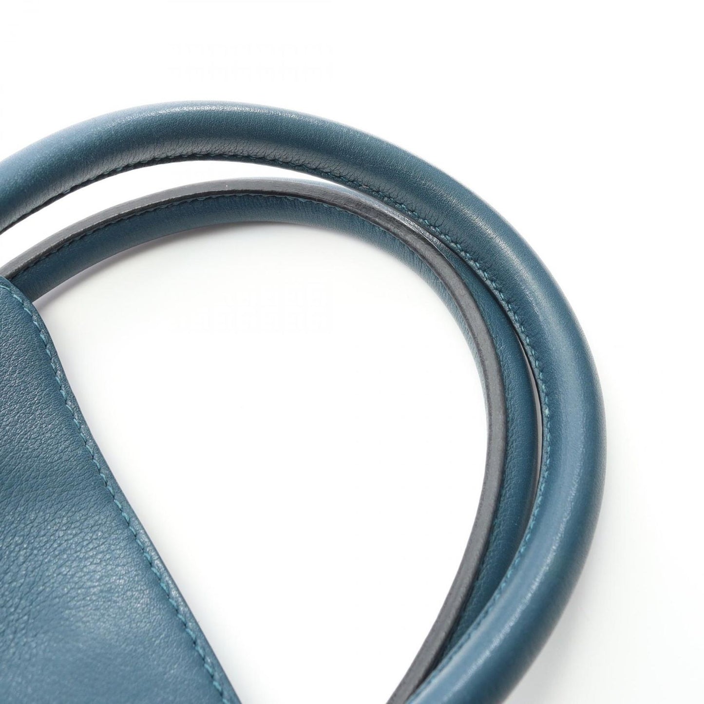 HERMES Toolbox 20 Handbag in Blue Swift Leather - Timeless Elegance