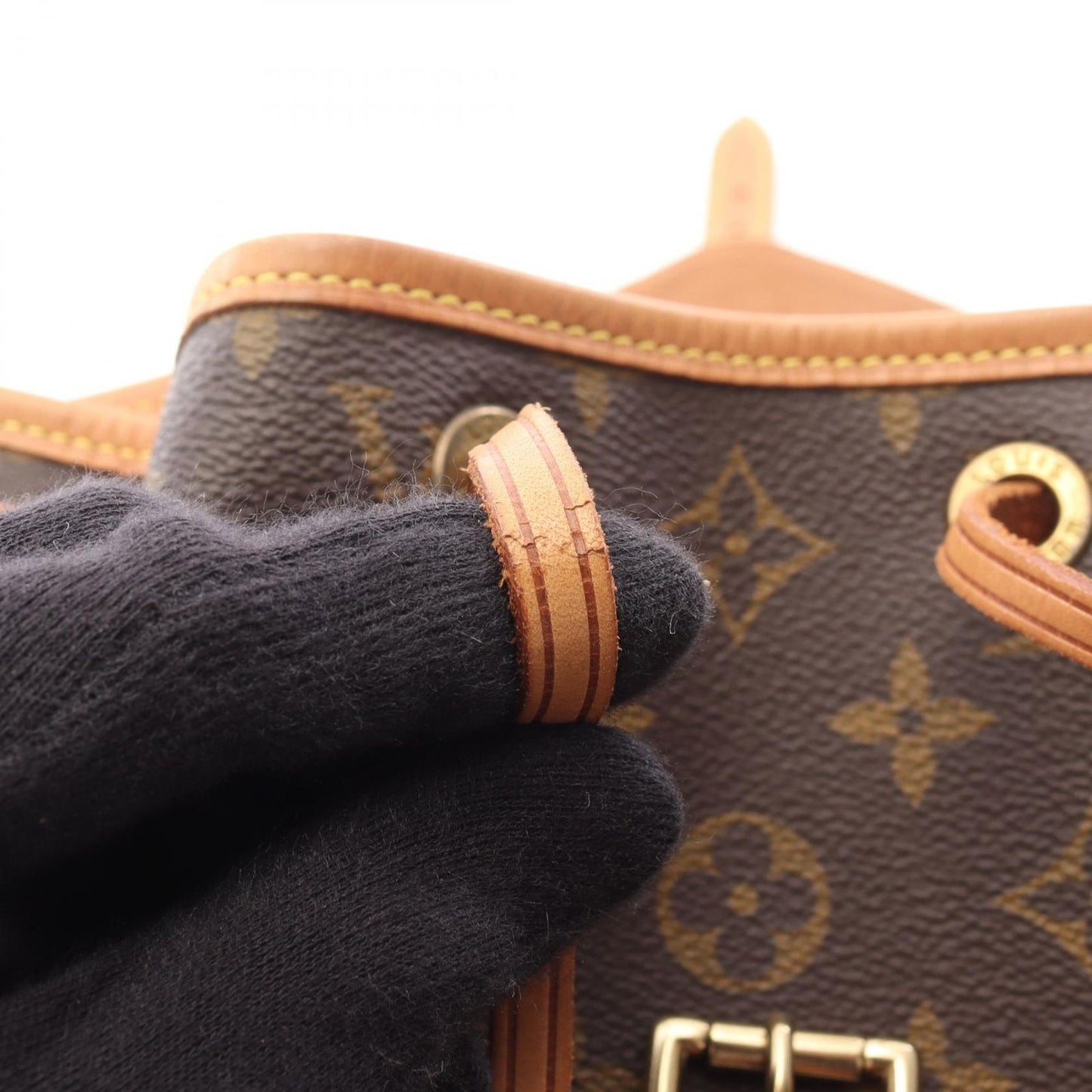 Louis Vuitton Monogram Montsouris MM Backpack - Timeless Elegance