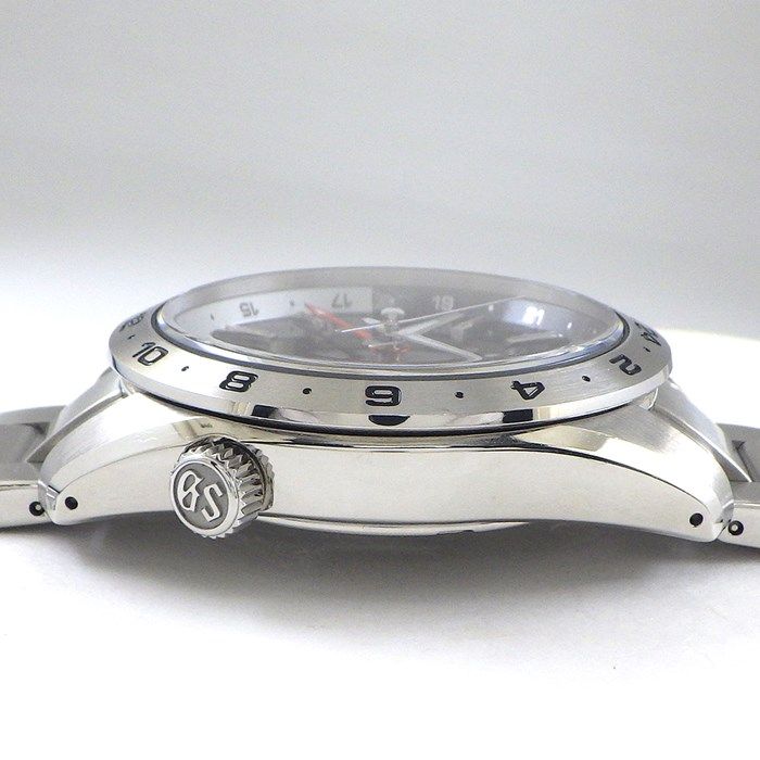 Grand Seiko Sports Collection SBGN029 GMT 39mm - Exquisite Craftsmanship