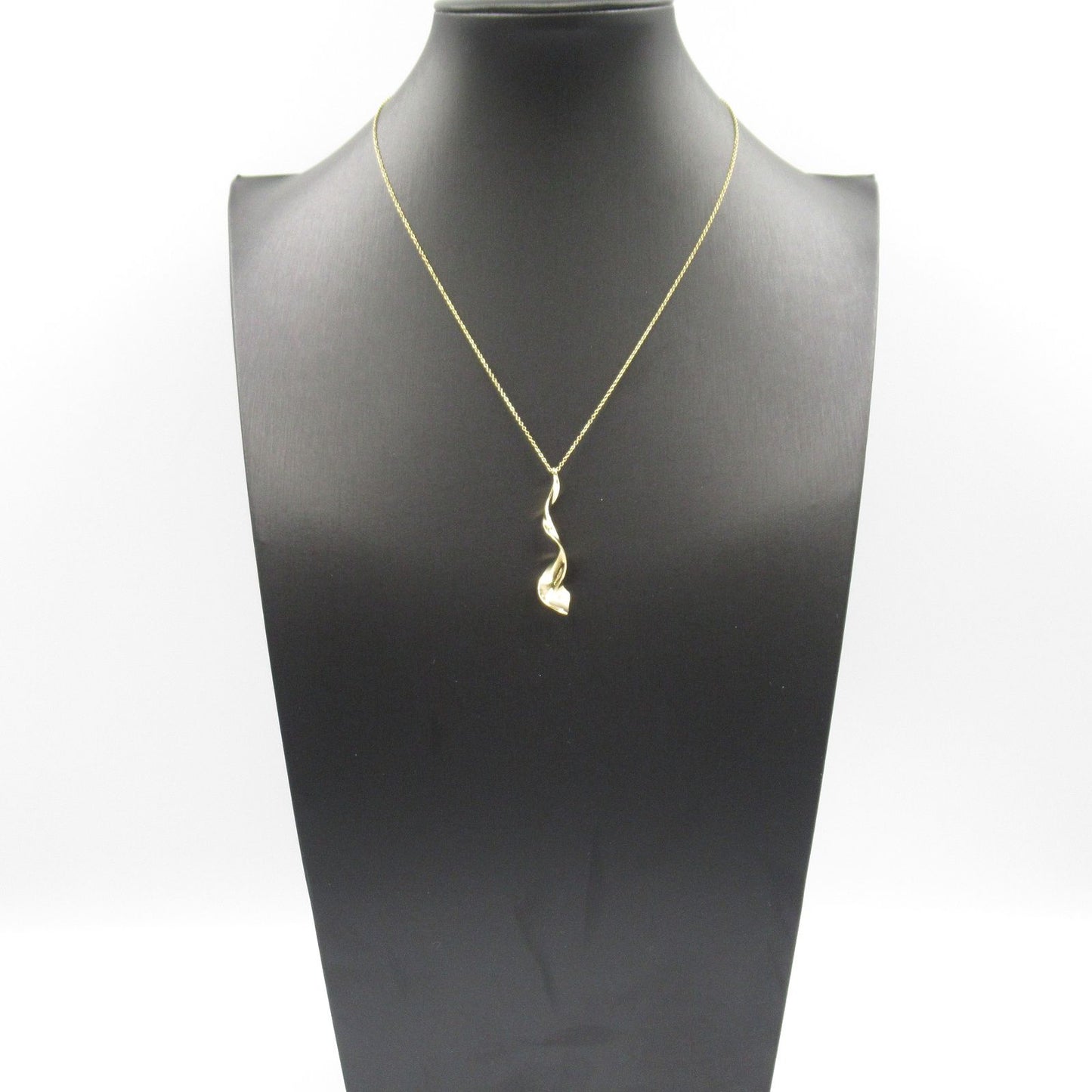 TIFFANY & CO Orchid Drop Necklace in 18K Yellow Gold