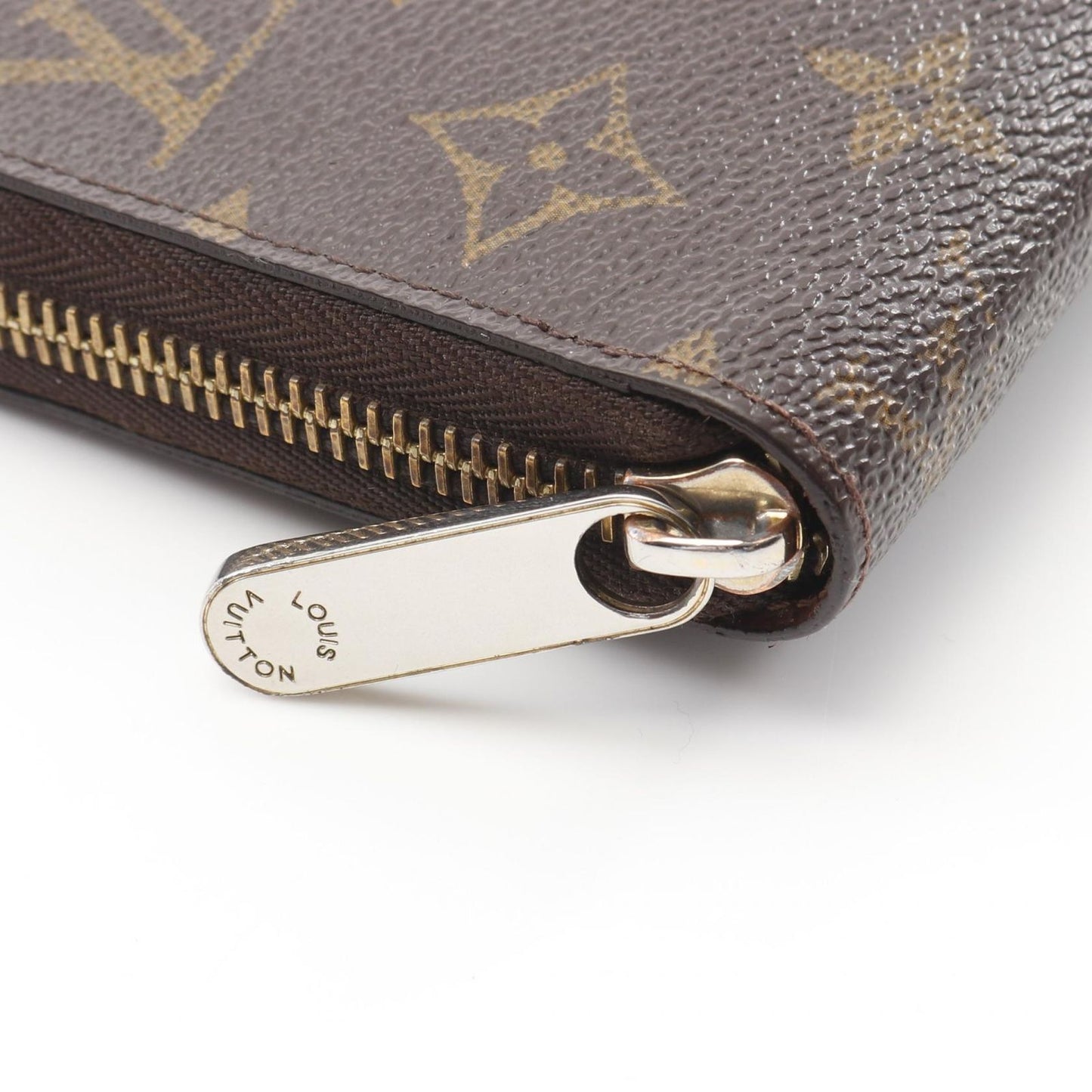 Louis Vuitton Monogram Zippy Wallet - Timeless Elegance