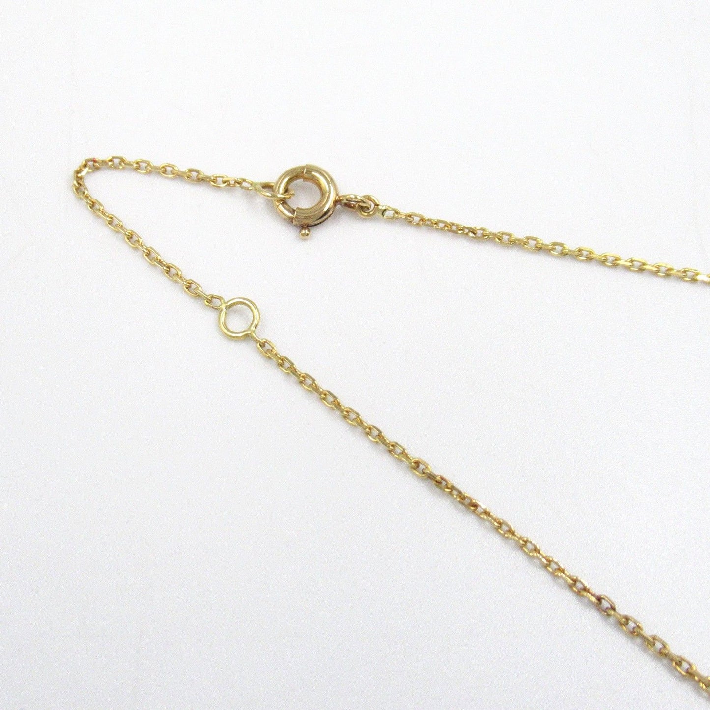 Van Cleef & Arpels Pearl Necklace in 18K Yellow Gold